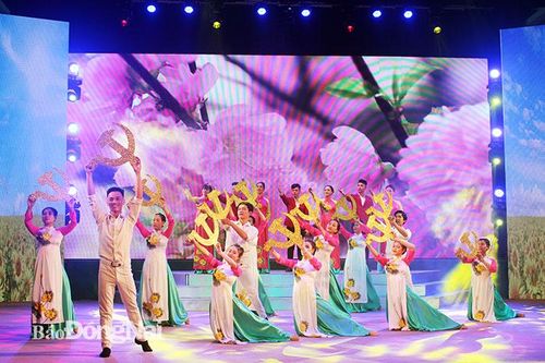 Chương trình nghệ thuật trực tuyến: Đảng là cuộc sống của tôi