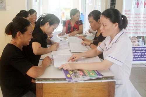 Để y tế thôn bản yên tâm công tác