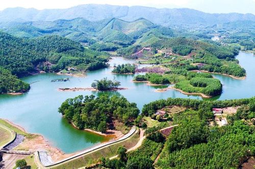 Khẩn trương hoàn thiện Đề án Làng du lịch cộng đồng hồ Ghềnh Chè