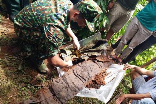 Khai quật mộ liệt sỹ ở Đắk Nông, tìm thấy cây bút máy khắc chữ 'Phan Văn Ký'