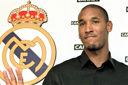 Góc khuất trong phòng thay đồ Real Madrid được hé lộ