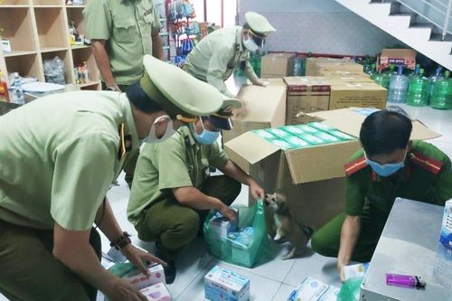 Phát hiện thêm 1 trường hợp buôn bán bất hợp pháp 29.100 khẩu trang y tế