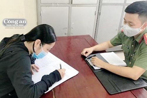 Bịa chuyện để bán khẩu trang