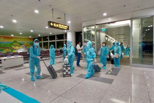 Chuyến bay thẳng đầu tiên đến Texas đón 350 công dân Việt Nam về nước