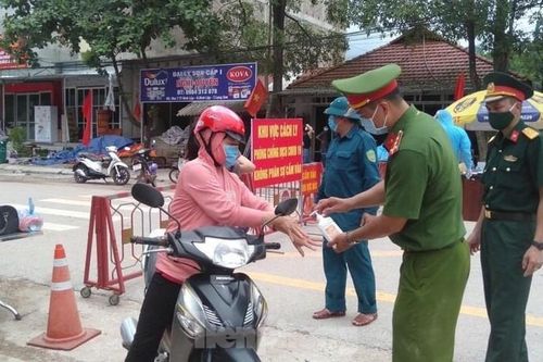 Lịch trình phức tạp của gia đình bệnh nhân nhiễm bệnh COVID-19 ở Lạng Sơn