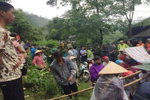 Lào Cai: Sạt lở đất đá vùi lấp 2 vợ chồng tử vong