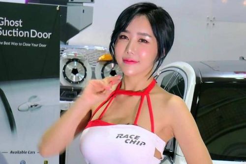 Chiêm ngưỡng nhan sắc xinh đẹp của người mẫu xe Cha Hye Ri