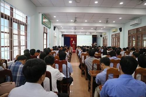 Tập huấn nghiệp vụ coi thi tốt nghiệp THPT