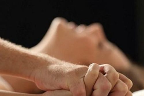 Khiếp sợ vì vợ cần 'yêu' 7 lần/tuần, người đàn ông 40 tuổi đòi li dị