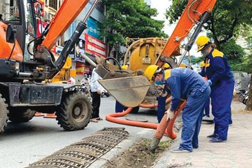 'Hạ nhiệt' nhiều điểm nóng ngập úng