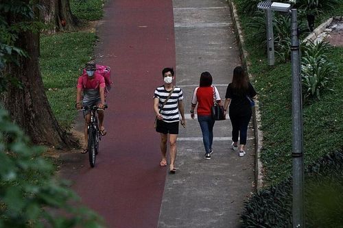 Singapore áp dụng bộ quy tắc ứng xử cho người đi bộ