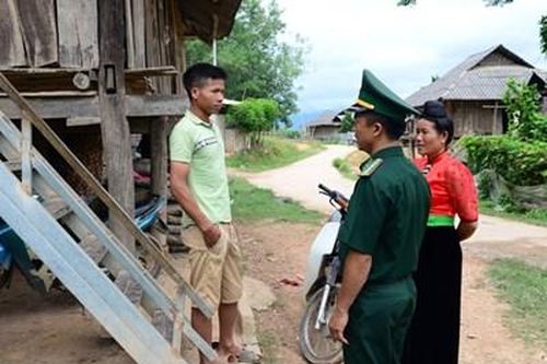 Bài 4: Không để thiếu ánh sáng của Đảng ở các bản làng (tiếp theo và hết)