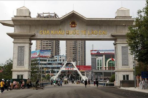 Đề nghị truy tố nhóm cán bộ hải quan
