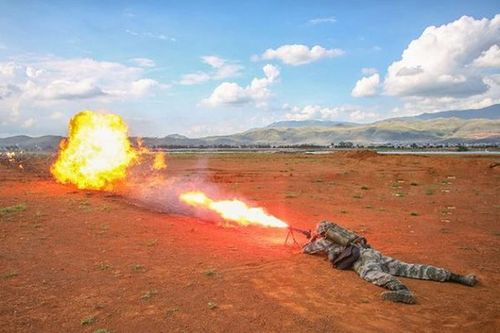 Vũ khí bị cấm ở nhiều nước nhưng Quân đội Trung Quốc vẫn sử dụng