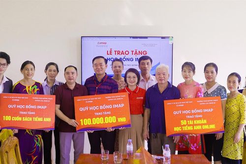 Quỹ ' Chắp cánh tài năng IMAP' trao học bổng gần 150 triệu đồng