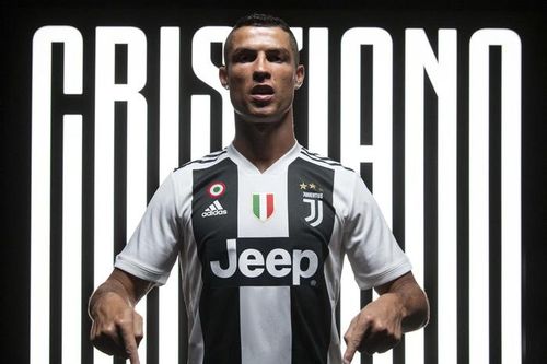 Ronaldo cực 'tình cảm' bên cạnh các con và một cái kết bất ngờ