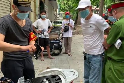 Sợ lộ ma túy, đôi nam nữ giả vờ tranh cãi với cảnh sát để đánh lạc hướng