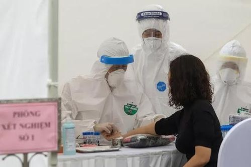 TP.HCM đề nghị Đà Nẵng xét nghiệm COVID-19 cho các du khách mắc kẹt