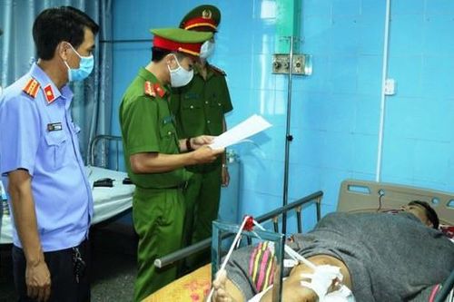 Khởi tố tài xế gây ra vụ lật xe làm 15 người chết tại Quảng Bình