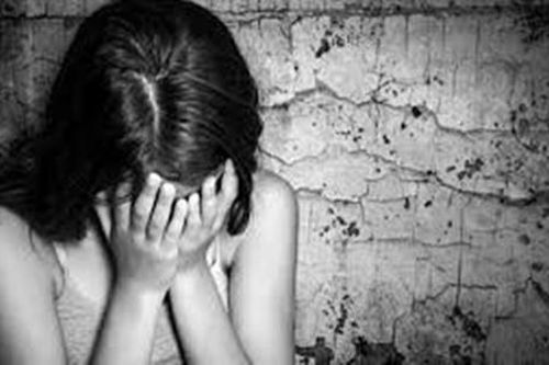 Khởi tố nam thanh niên nhiều lần qua đêm với 'bạn gái nhí'