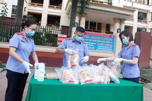 'Bữa sáng 0 đồng'- Chi đoàn VKSND tỉnh Đắk Lắk chung tay chống dịch bệnh