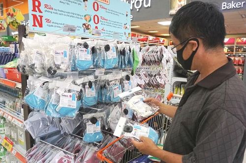 TP Hồ Chí Minh có hàng ngàn điểm bán khẩu trang bình ổn giá