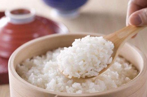 Khi nấu cơm mắc phải những sai lầm này chẳng khác gì rước bệnh vào người