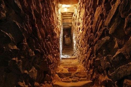 Khám phá những ngục tối cổ xưa cực kỳ đáng sợ
