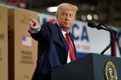 Tổng thống Trump ký sắc lệnh giảm bớt sự phụ thuộc dược phẩm Trung Quốc