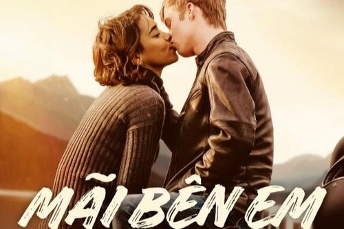 Mãi Bên Em: bản tình ca đẫm nước mắt đến từ nhà sản xuất A Star Is Born