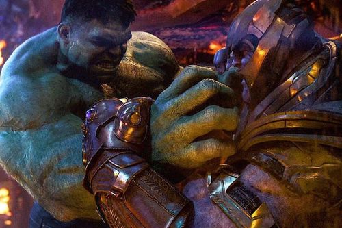 Nếu chỉ đọ vể sức mạnh, liệu Hulk có cửa 'ăn' được Thanos không?