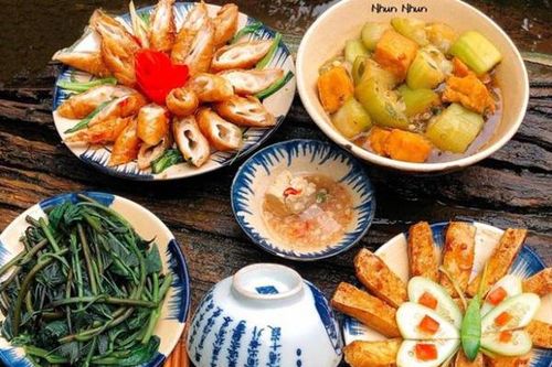 9X miền Tây bán bưởi lấy tiền báo hiếu cha mẹ bằng đủ món ngon