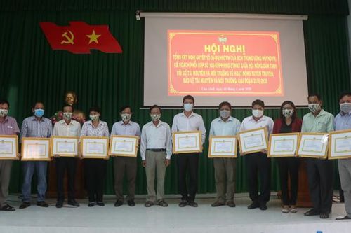 Tích cực tham gia công tác bảo vệ môi trường và ứng phó với biến đổi khí hậu