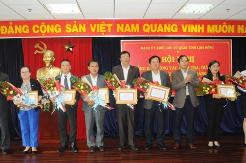 Tăng cường kiểm tra, giám sát, xây dựng Đảng trong sạch, vững mạnh
