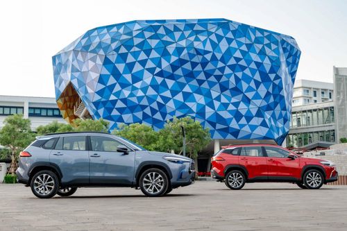 Giá lăn bánh Toyota Corolla Cross 2020 hoàn toàn mới
