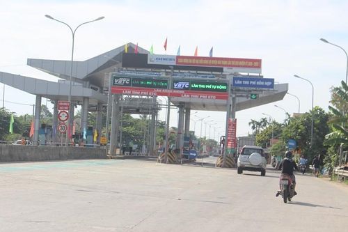 Vì sao lãnh đạo Trạm thu phí Tam Kỳ mắc COVID-19 'lọt' cách ly?