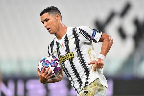 Ronaldo phá kỷ lục tồn tại gần 90 năm trong ngày buồn