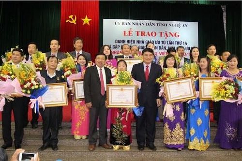 Thành lập Hội đồng xét tặng danh hiệu 'Nhà giáo Nhân dân', 'Nhà giáo Ưu tú'