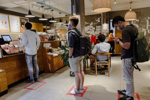 Doanh nghiệp kích hoạt phương án ứng phó Covid-19 trở lại