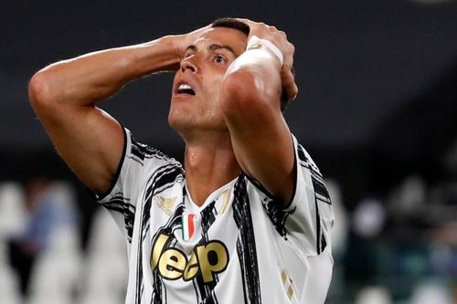 Tương lai của Ronaldo sẽ khiến Juventus khó xử