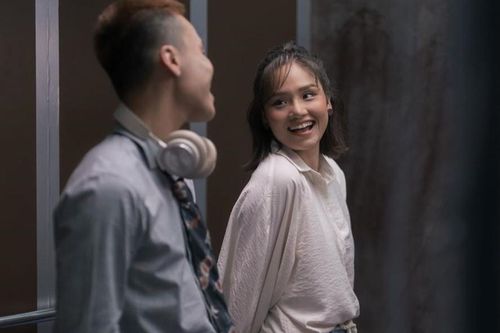 Miu Lê mặc gì trong MV 'Gác lại âu lo'?
