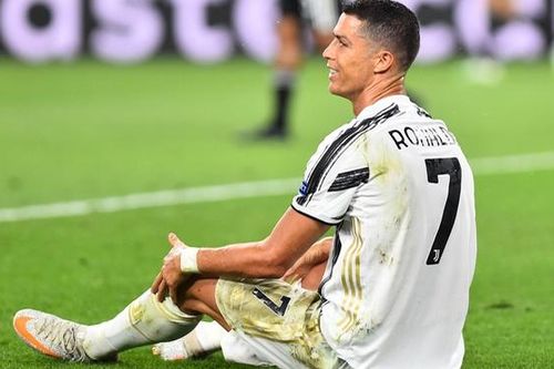 Juventus 2-1 Lyon (chung cuộc 2-2): Chỉ Ronaldo tỏa sáng là không đủ