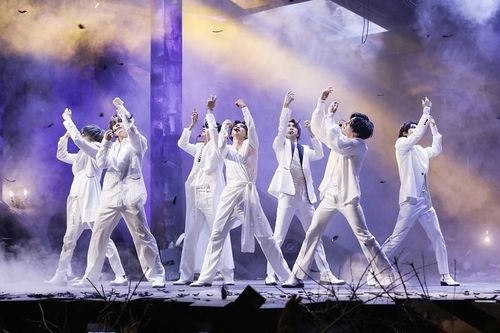 Vừa tung ca khúc mới, BTS vừa oanh tạc phòng vé với phim 'Break the Silence: The Movie'