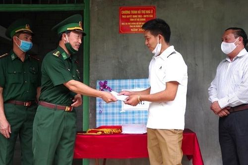 BĐBP Hà Giang bàn giao nhà tình nghĩa cho cựu chiến binh