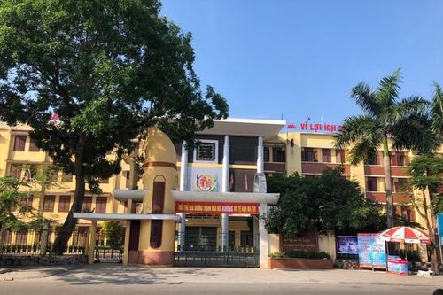 Thanh Hóa: Học sinh lớp 10 trường THPT Đào Duy Từ từng ăn tối với chú ruột là bệnh nhân số 785