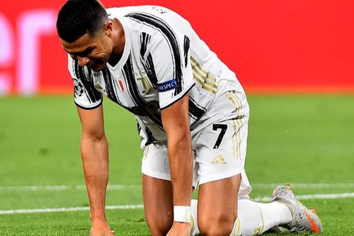 Cú đúp của Ronaldo không đủ để đưa Juventus vào tứ kết Champions League