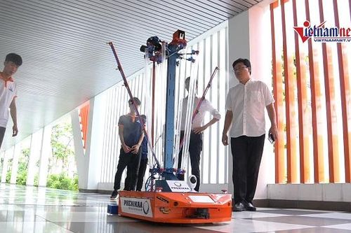 Việt Nam chế tạo robot khử khuẩn '3 trong 1' ứng dụng công nghệ mới nhất TG