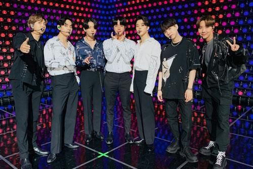 Top 10 nghệ sĩ Kpop được khán giả trên 50 tuổi yêu thích nhất