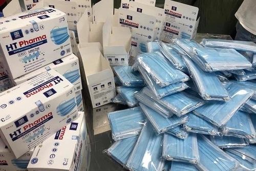 Vì sao giá khẩu trang lao dốc không phanh, dân buôn đua nhau bán cắt lỗ?
