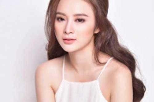 Nhan sắc thật của Angela Phương Trinh qua khoảnh khắc đời thường khiến fan bất ngờ